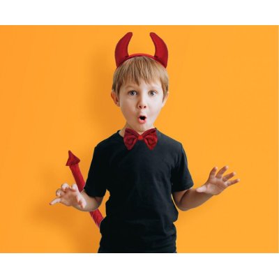Satin Devil set - 82336.jpg